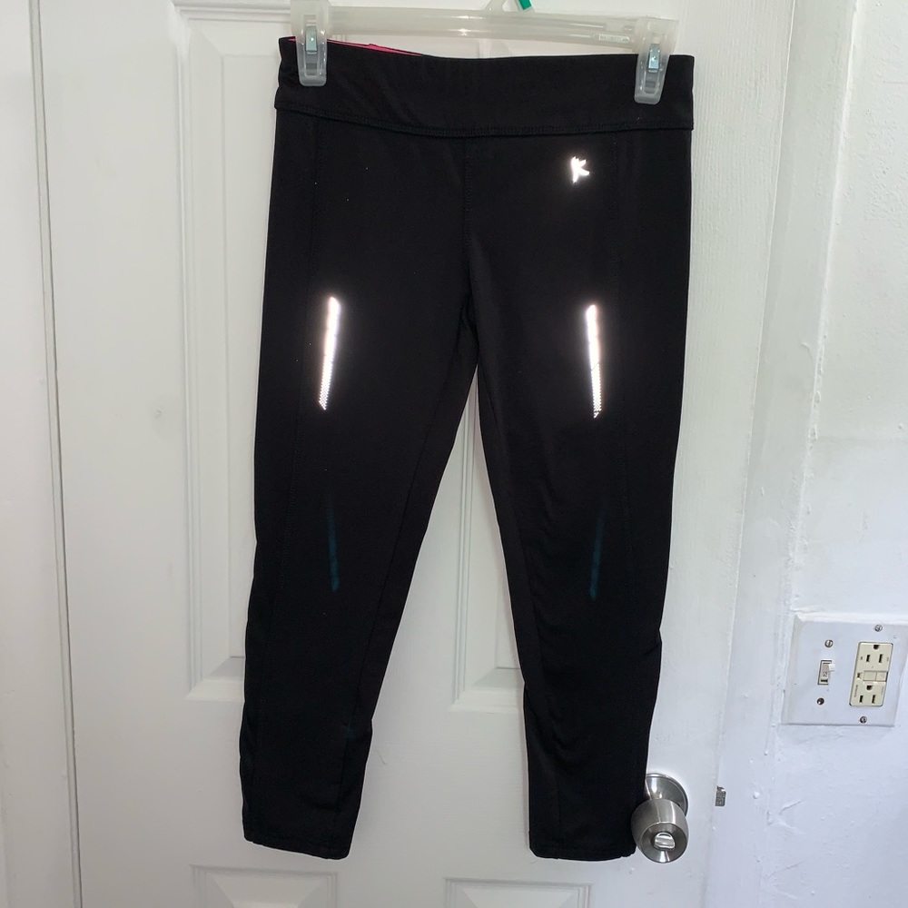 🔥 Black white Danskin Now Athletic yoga pants. M